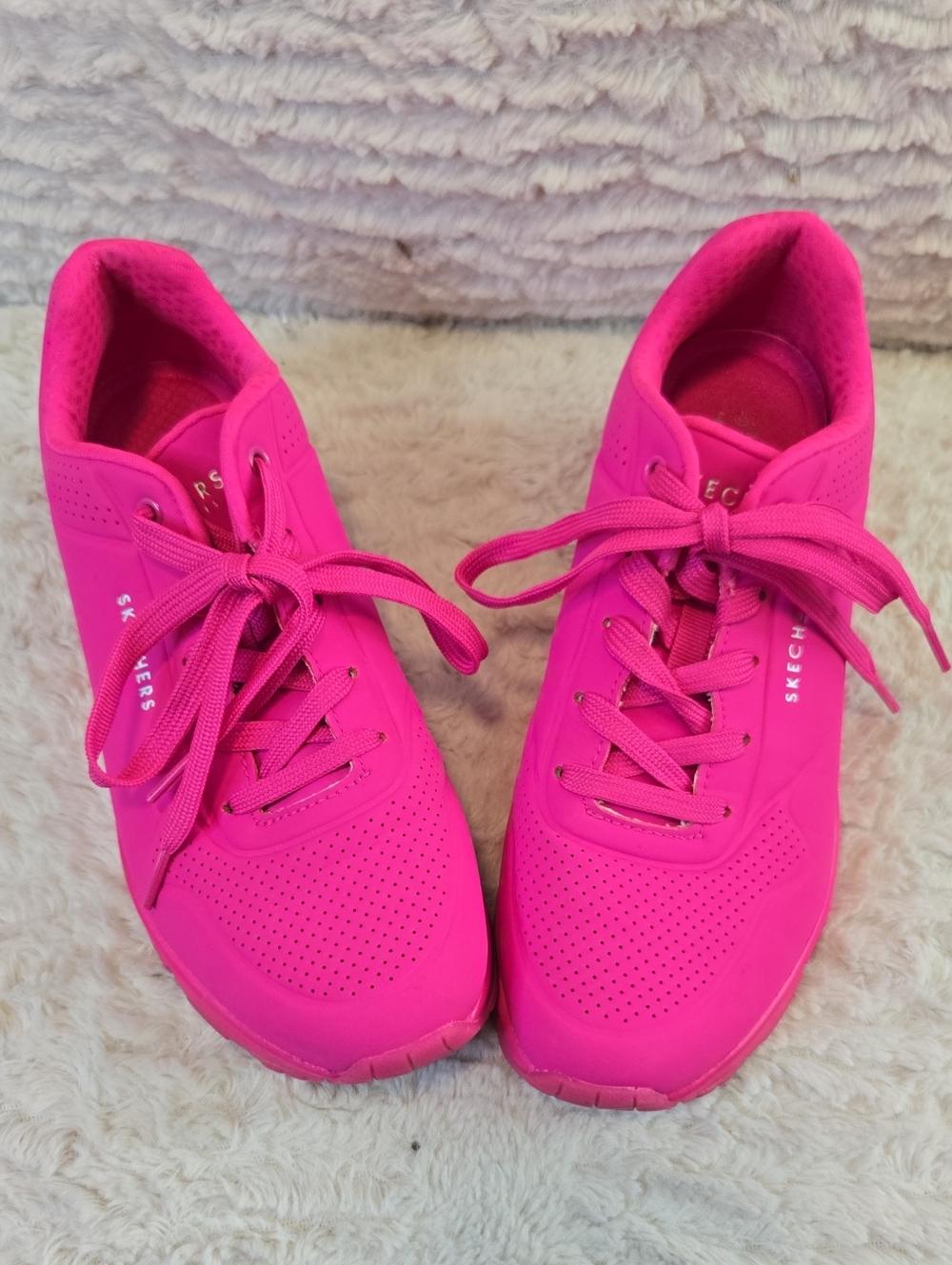 Skechers Women's Bright Pink Athletic Sneakers